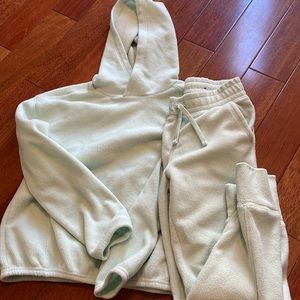 Girls Tek Gear mint fleece set